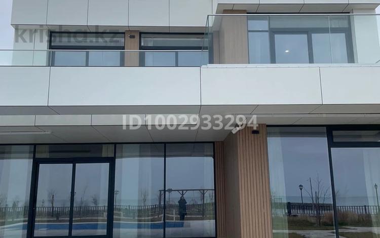 Жеке үй · 5 бөлме · 300 м², Rixos 101 — Рядом с отелем Rixos, бағасы: 3 млн 〒 в Актау — фото 2