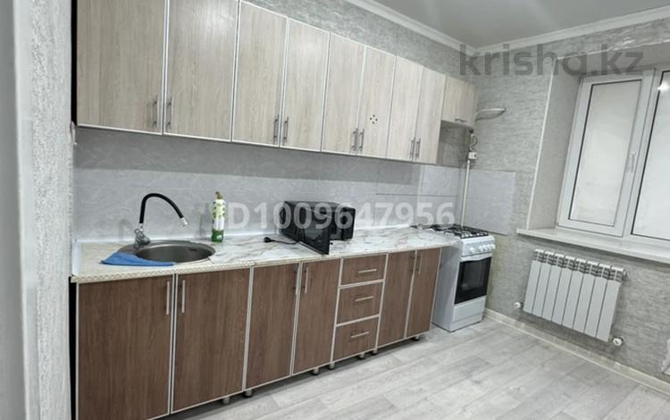 2-комнатная квартира · 60 м² · 7/7 этаж, мкр. Алтын орда 201е за 25 млн ₸ в Актобе — фото 11