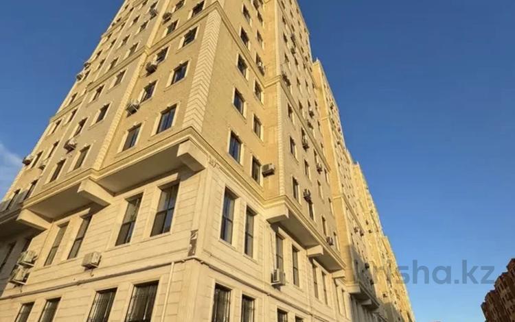 2-комнатная квартира · 80 м² · 6/12 этаж, 17-й мкр 112 за 200 000 ₸ в Актау — фото 2