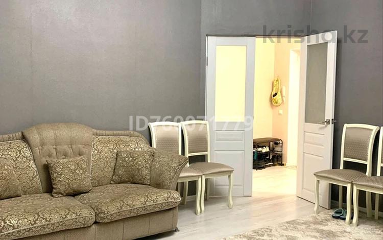 2-комнатная квартира · 60.7 м² · 3/5 этаж, мкр. Алтын орда, Мустафа Шокая 11 за 25 млн 〒 в Актобе — фото 2