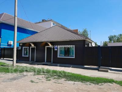 Отдельный дом • 5 комнат • 110 м² • , Мухита 94 — Ихсанова за 55 млн 〒 в Уральске