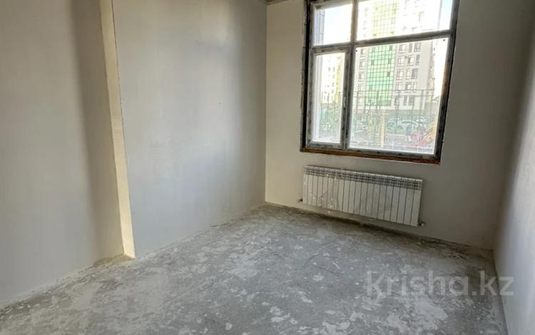 3-комнатная квартира, 83 м², Кайым Мухамедханов 12/3