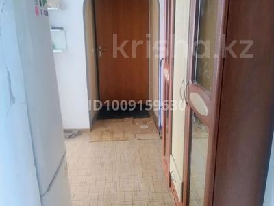 2-комнатная квартира · 48.3 м² · 2/2 этаж, Железнодорожный дом за 9 млн 〒 в Актобе, мкр Москва