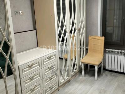 2-бөлмелі пәтер · 54 м² · 4/5 қабат, Мкр. Аксай-3Б 16, бағасы: 35 млн ₸ в Алматы, Ауэзовский р-н