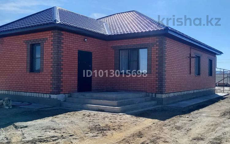 Отдельный дом · 3 комнаты · 140 м² · 10 сот., Республика 1126 за 36 млн ₸ в Хромтау — фото 2