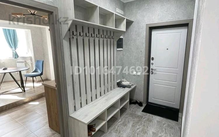 2-бөлмелі пәтер · 63 м² · 8/9 қабат, Жетісу-1 ш/а. 17 — Пересечение улицы Момышулы и проспекта Улугбека, бағасы: 360 000 ₸ в Алматы, Ауэзовский р-н — фото 2