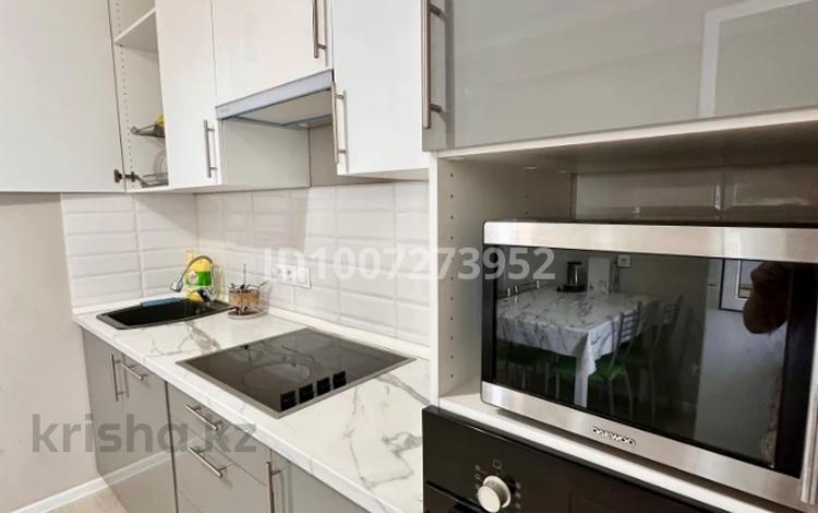 2-комнатная квартира · 60 м² · 14/16 этаж, мкр Калкаман-2, Абишева 36/7 — Больница Калкаман за 300 000 ₸ в Алматы, Наурызбайский р-н — фото 2