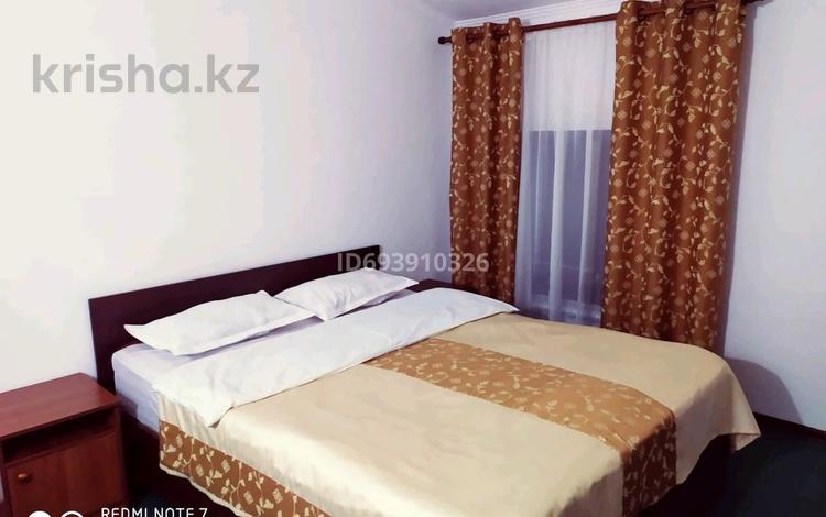 10-комнатный дом посуточно, 300 м², 20 сот., Алтынсарина за 7 000 〒 в Бурабае — фото 2