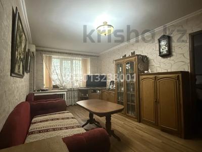 3-комнатная квартира · 65 м² · 3/5 этаж, мкр Михайловка , Крылова 11 за 200 000 ₸ в Караганде, Казыбек би р-н