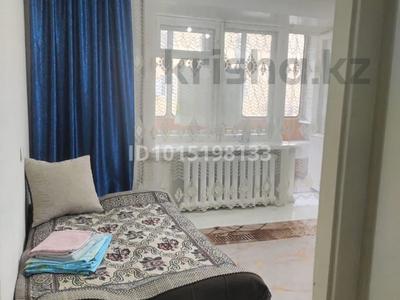 1-бөлмелі пәтер · 35 м² · 3/5 қабат, Шакарим 182, бағасы: 10 000 ₸ в Усть-Каменогорске, Ульбинский