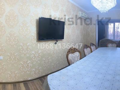 2-бөлмелі пәтер, 55 м², 2/5 қабат, 18-й микрорайон, 18-й микрорайон — Кафе “Турка”, бағасы: 22 млн 〒 в Шымкенте, Енбекшинский р-н