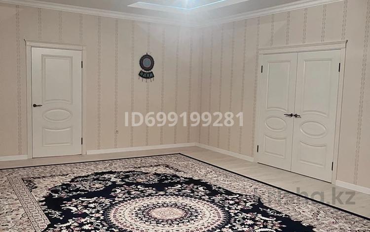 Отдельный дом · 5 комнат · 202.7 м² · 25 сот., Бейбитшилик 55 за 46 млн 〒 в Мартуке — фото 2