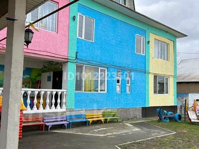 Отдельный дом · 5 комнат · 500 м² · 10 сот., Момышұлы 8 — 12 школа за ~ 116 млн ₸ в Байсерке