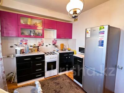 2-комнатная квартира · 63 м² · 2/5 этаж, 6 мкр за 20 млн 〒 в Талдыкоргане, мкр Болашак