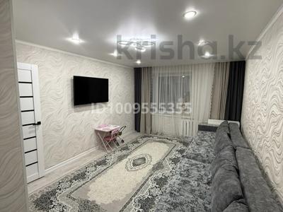 2-бөлмелі пәтер · 54 м² · 8/9 қабат, Утепбаева 50, бағасы: 22 млн ₸ в Семее