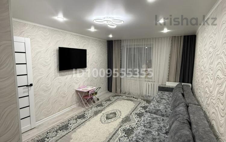 2-бөлмелі пәтер · 54 м² · 8/9 қабат, Утепбаева 50, бағасы: 22 млн ₸ в Семее — фото 17