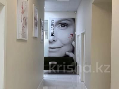 Свободное назначение, офисы, магазины и бутики, медцентры и аптеки, кабинеты и рабочие места · 190 м² за 2.6 млн 〒 в Алматы, Бостандыкский р-н