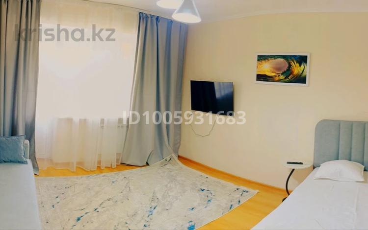 1-бөлмелі пәтер · 40 м² · 2/5 қабат, Жандарбекова 222 — Жарокова тимирязева, бағасы: 14 000 ₸ в Алматы, Бостандыкский р-н — фото 2