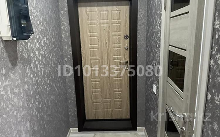 1-комнатная квартира · 35 м² · 5/5 этаж, Казахстан 80 за 14.3 млн ₸ в Усть-Каменогорске — фото 2