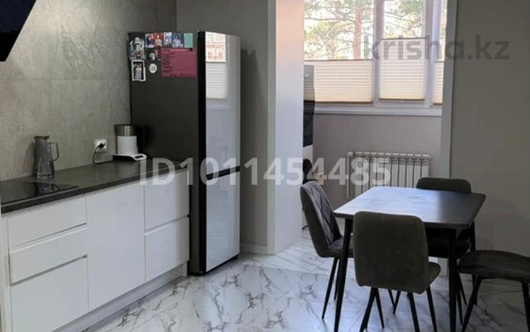3-бөлмелі пәтер · 89.3 м² · 1/9 қабат, Чокина 155/6, бағасы: 45 млн ₸ в Павлодаре — фото 2