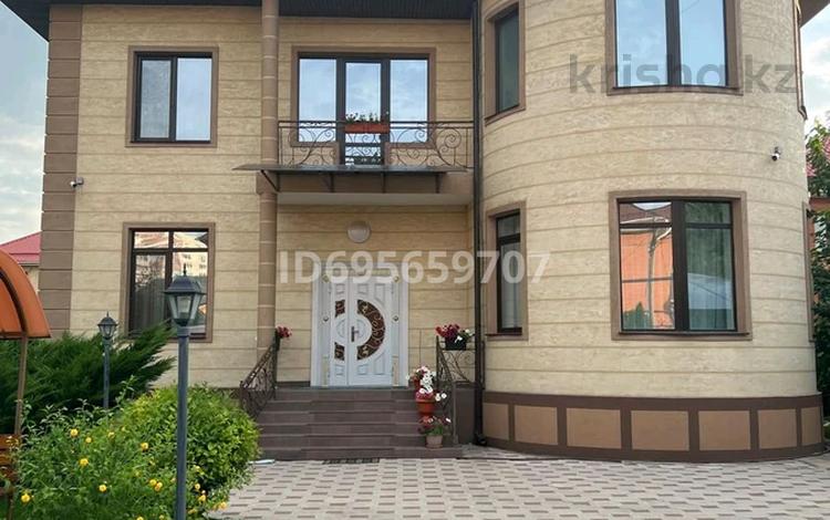 Жеке үй · 6 бөлме · 300 м² · 10 жүзд., Шұғыла ш/а., Кенжетаева 82 — Толе би, бағасы: 200 млн ₸ в Алматы, Наурызбайский р-н — фото 2