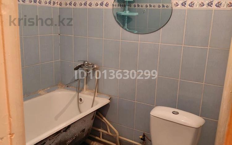 1-комнатная квартира · 30 м² · 3/5 этаж, мкр Жайлау 9 за 70 000 ₸ в Таразе — фото 2
