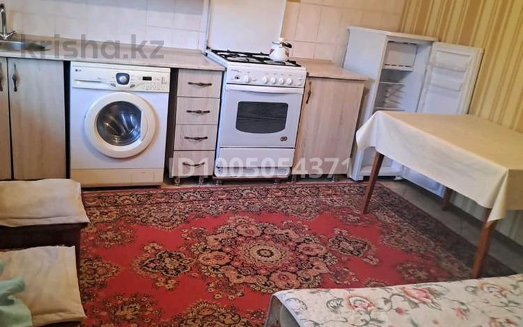2 комнаты · 60 м² · 1 этаж, 11-й микрорайон казпнкап акына — Толстого за 120 000 ₸ в Шымкенте, Енбекшинский р-н — фото 2