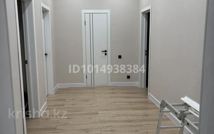 2-комнатная квартира · 85 м² · 1/5 этаж, мкр. Алтын орда, Мкр. Батыс 2 42 корпус 1 за 200 000 ₸ в Актобе — фото 2