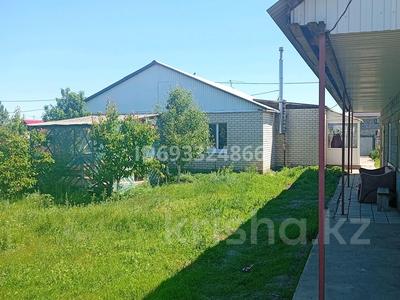 Отдельный дом · 5 комнат · 120 м² · 10 сот., мкр Жулдыз за 45 млн ₸ в Уральске