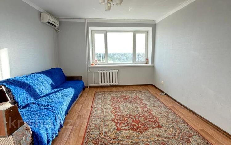 3-комнатная квартира · 62.1 м² · 10/10 этаж, мкр Строитель за 19 млн ₸ в Уральске — фото 2