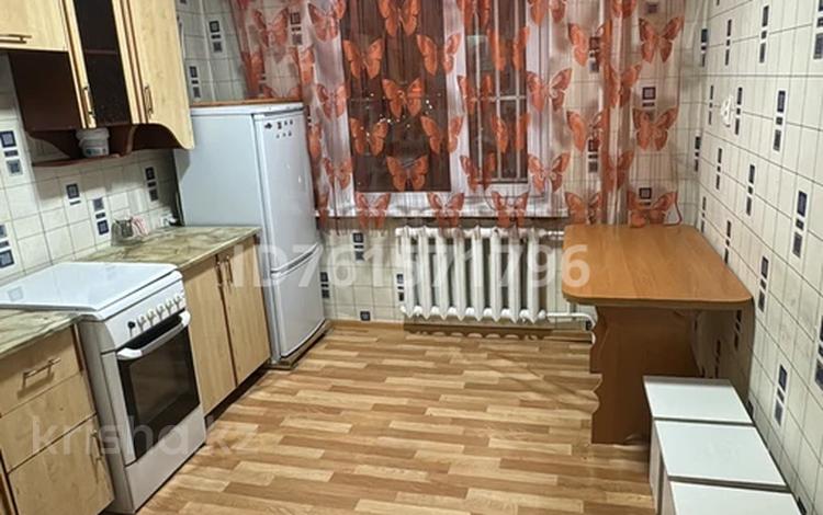 2-комнатная квартира · 58 м² · 9/10 этаж, Карменова 72 за 150 000 ₸ в Семее — фото 9