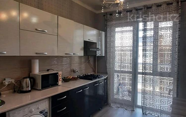 1-комнатная квартира · 40 м² · 10/10 этаж, 18-й микрорайон за 160 000 ₸ в Шымкенте, Енбекшинский р-н — фото 2