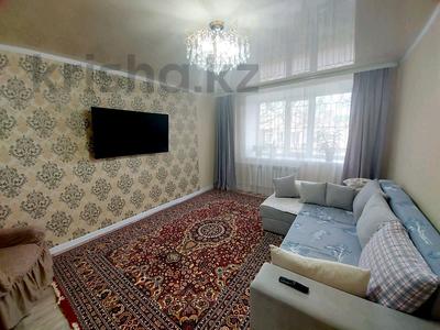 4-комнатная квартира, 78 м², 1/5 этаж, Каратюбинская за 22.5 млн 〒 в Уральске