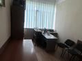 Офисы, склады, салоны красоты, образование, кабинеты и рабочие места · 49 м² за 119 070 ₸ в Караганде, Казыбек би р-н — фото 3