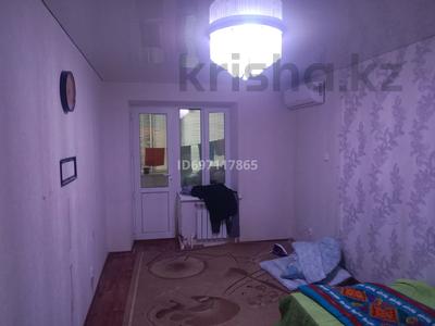 2-комнатная квартира, 59 м², 1/5 этаж, мкр. Зачаганск пгт, Мкр. Зачаганск пгт. Азербайджанская 50 — Кирпичного завода за 18 млн 〒 в Уральске, мкр. Зачаганск пгт