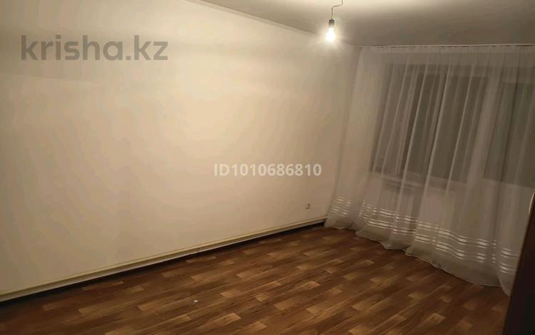 2-комнатная квартира · 65 м² · 3/5 этаж, Строителей 40 — Четвертый Микрорайон за 120 000 〒 в Аксу — фото 2