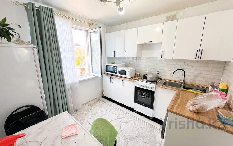 3-бөлмелі пәтер · 60 м² · 3/5 қабат, военный городок жулдыз, бағасы: 21.3 млн ₸ в Талдыкоргане, мкр военный городок Жулдыз — фото 2