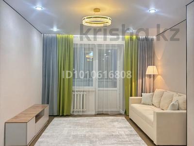 2-комнатная квартира · 60 м² · 1/7 этаж, Жургенова 27 — Школа гимназия #74 , Байтурсынова за 26.2 млн 〒 в Астане, Сарайшык р-н