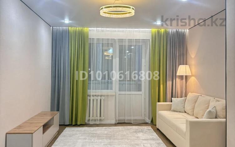2-комнатная квартира · 60 м² · 1/7 этаж, Жургенова 27 — Школа гимназия #74 , Байтурсынова за 26.2 млн 〒 в Астане, Сарайшык р-н — фото 2