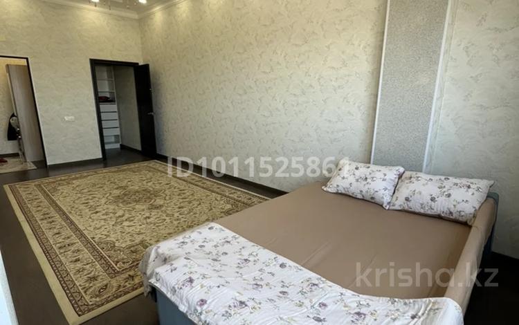 1-комнатная квартира · 45 м² · 9/11 этаж, 16-й мкр 38 за 17 000 ₸ в Актау — фото 2