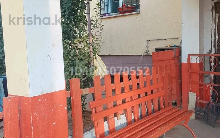 3-бөлмелі пәтер · 69 м² · 1/5 қабат, Ардагер 43 — Син ойл заправканың арты, бағасы: 18 млн ₸ в Арыси — фото 50