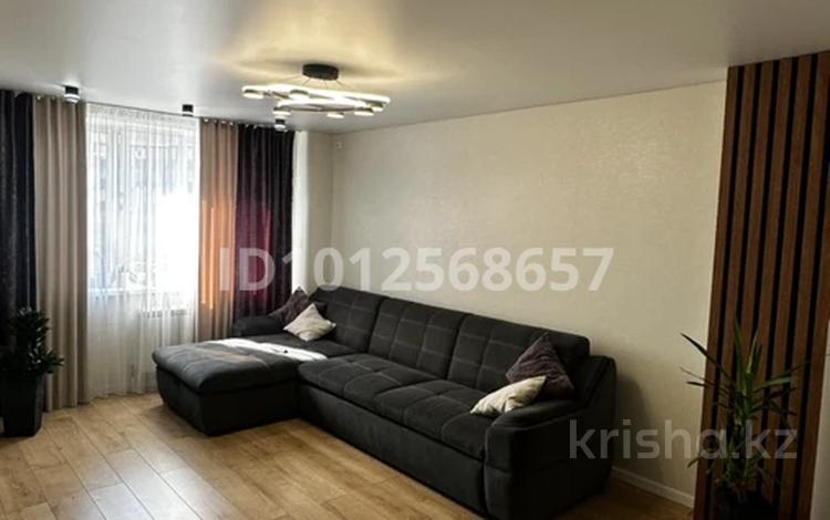 3-комнатная квартира · 64.2 м² · 10/18 этаж, Жамбыла Жабаева 49б за 38.8 млн ₸ в Петропавловске — фото 2