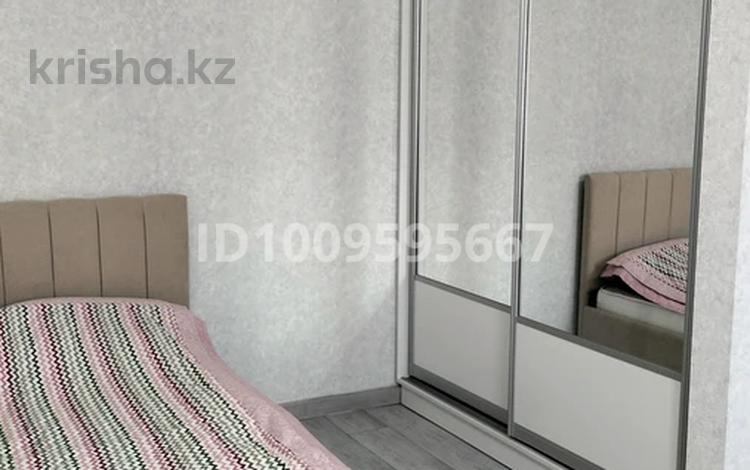 2-бөлмелі пәтер · 46 м² · 9/10 қабат, мкр Аксай-5 25, бағасы: 33 млн ₸ в Алматы, Ауэзовский р-н — фото 2