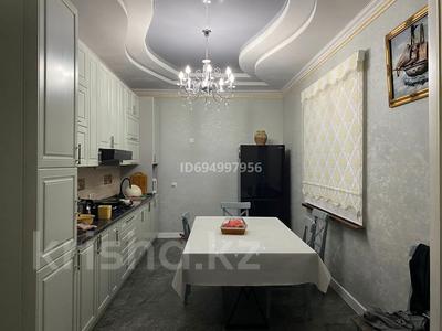 Отдельный дом · 10 комнат · 260 м² · 10 сот., 11-й микрорайон, 11-й микрорайон 47 — Исмаил Ата мешіті за 80 млн 〒 в Шымкенте, Енбекшинский р-н