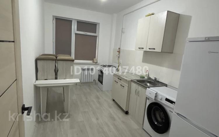 1-комнатная квартира · 45 м² · 4/5 этаж, мкр Улы Дала 137 за 100 000 ₸ в Таразе — фото 2