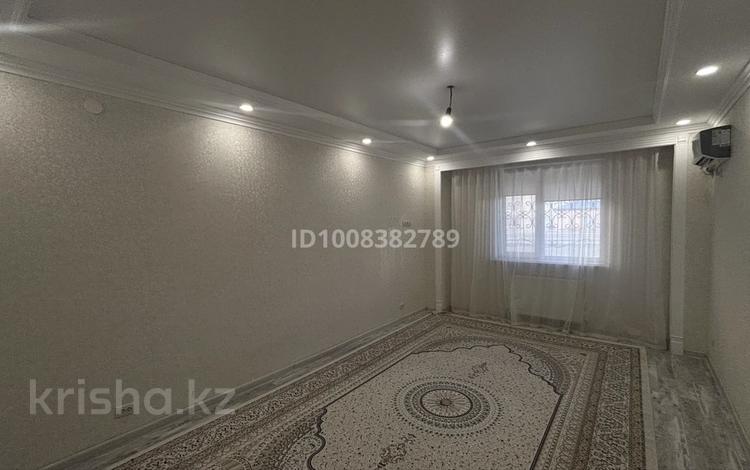 2-бөлмелі пәтер · 72 м² · 1/5 қабат, 17-ш/а. 17/78/70, бағасы: 20 млн ₸ в Актау, 17-й мкр — фото 2