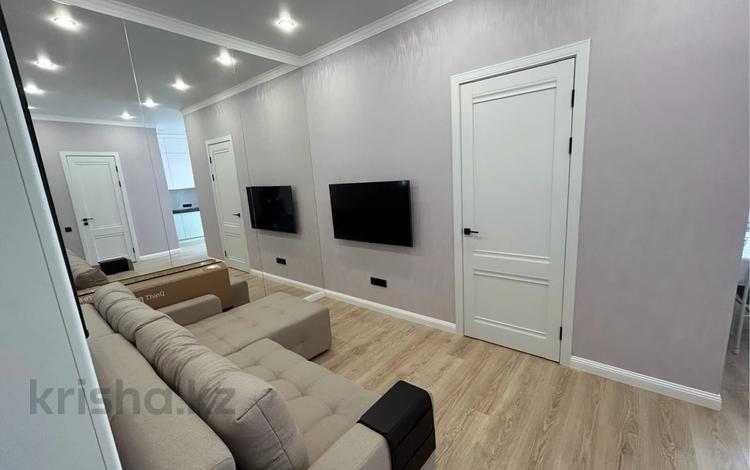 1-комнатная квартира · 50 м² · 8/8 этаж, Толе би 25/1 за 250 000 ₸ в Астане — фото 2