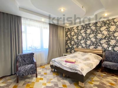 1-комнатная квартира · 33 м² · 5/5 этаж, Ихсанова за 12 млн 〒 в Уральске, мкр Школьник