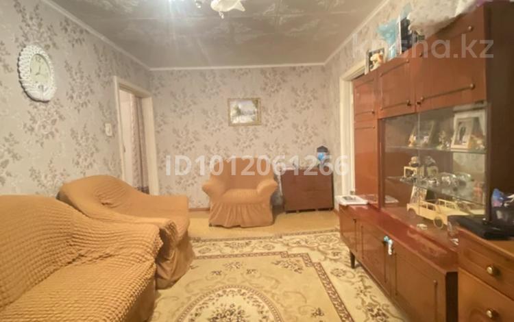 2-бөлмелі пәтер · 45 м² · 3/5 қабат, Жаугаш батыра 4, бағасы: ~ 8.3 млн ₸ в Таразе — фото 2