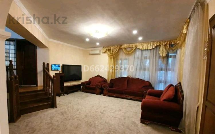 5-комнатный дом помесячно, 400 м², мкр Дубок-2 за 1.7 млн 〒 в Алматы, Ауэзовский р-н — фото 3
